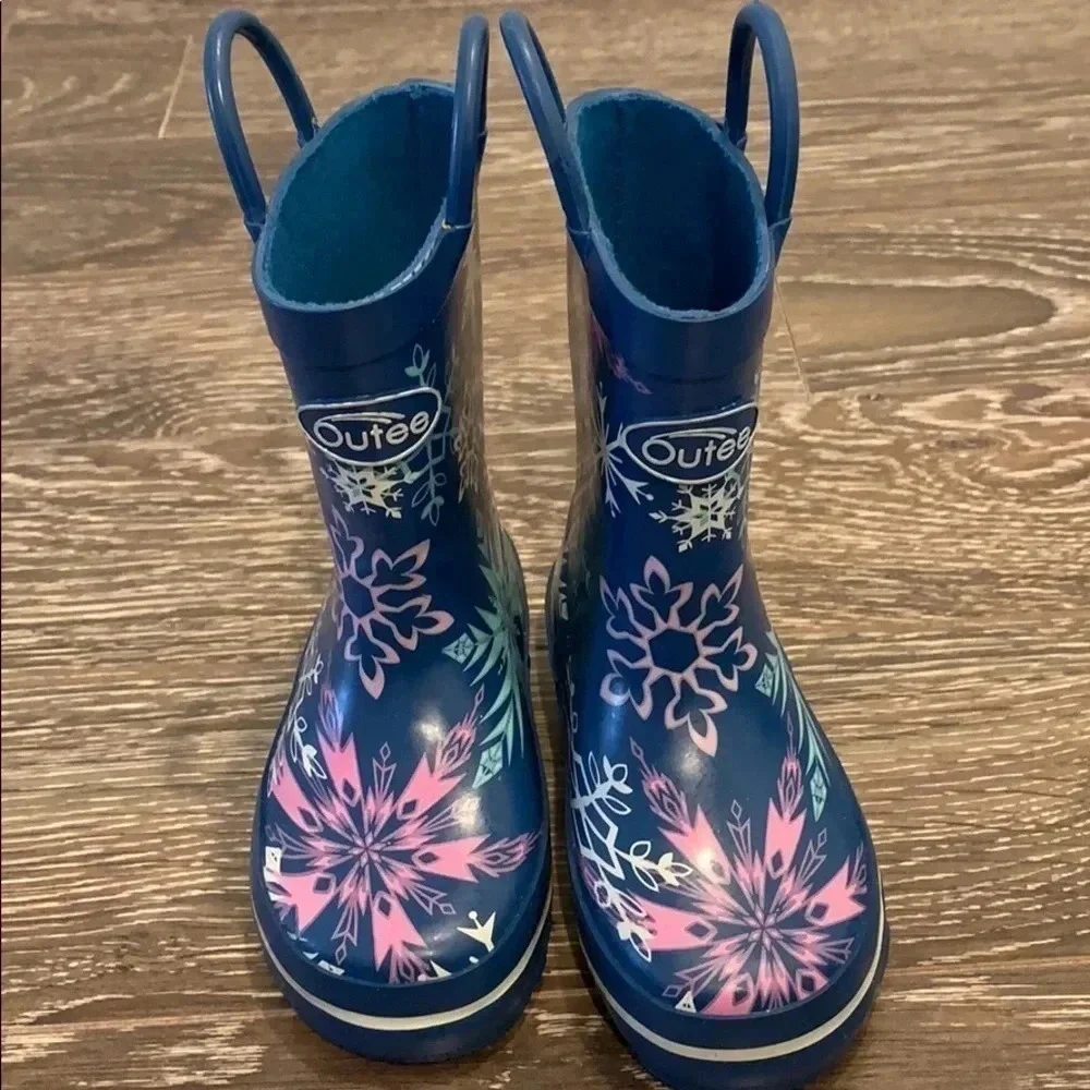 Outee Snowflake Rubber Rain Boots *NWOT*